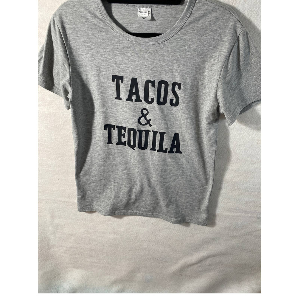 Tacos & Tequila Gray Crop Short Sleeve Basic Scoop Tee T-Shirt Size Medium